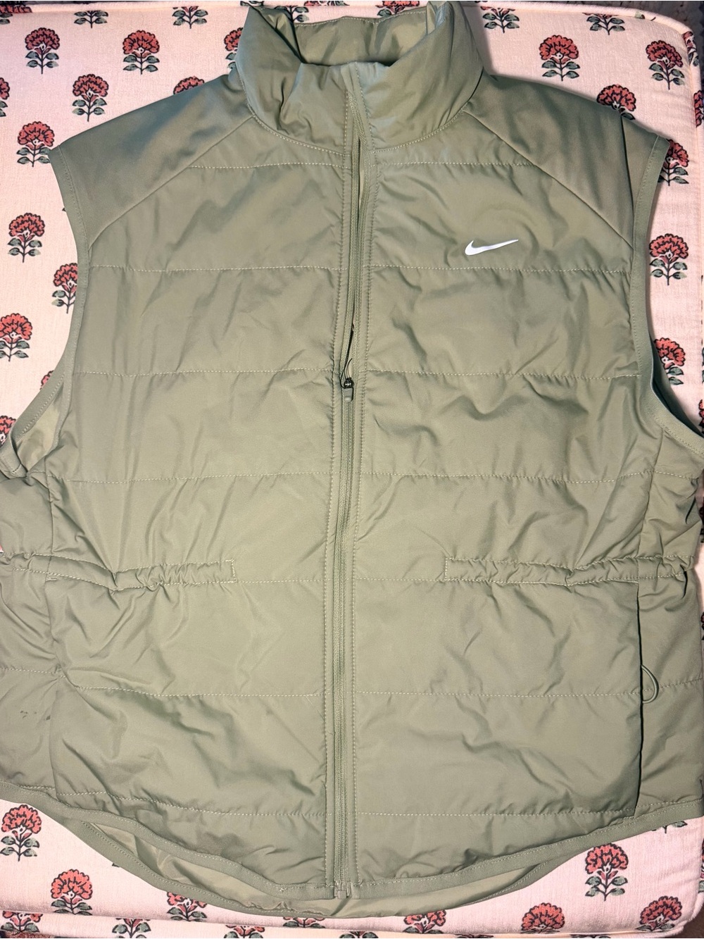 Nike women’s  Olive Green Puffer Vest